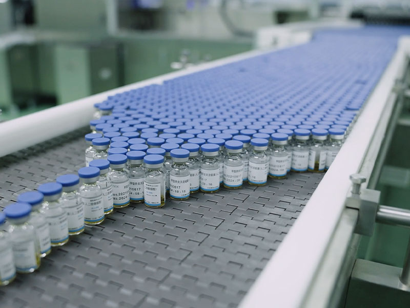 تم تجميع الأشخاص لإجراء اختبار سريري على اللقاح المترافق رباعي التكافؤ ضد المكورات السحائية (MCV4) - وهو منتج رئيسي آخر للقاح AIM